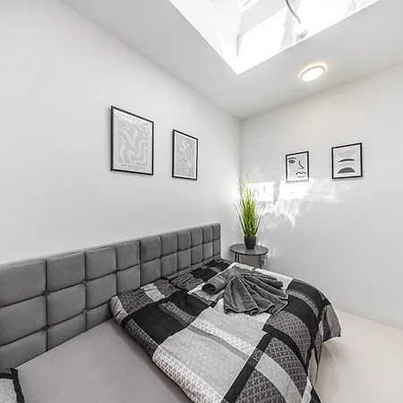 P3 Premium-lounge, 5 Zimmer, 140 Qm, Parkplatz Halle (Saale)