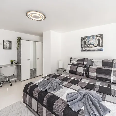 Apartment P3 Premium-lounge, 5 Zimmer, 140 Qm, Parkplatz