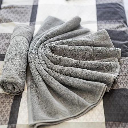 Apartamento P3 Premium-lounge, 5 Zimmer, 140 Qm, Parkplatz Halle (Saale)