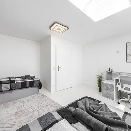 Apartamento P3 Premium-lounge, 5 Zimmer, 140 Qm, Parkplatz *