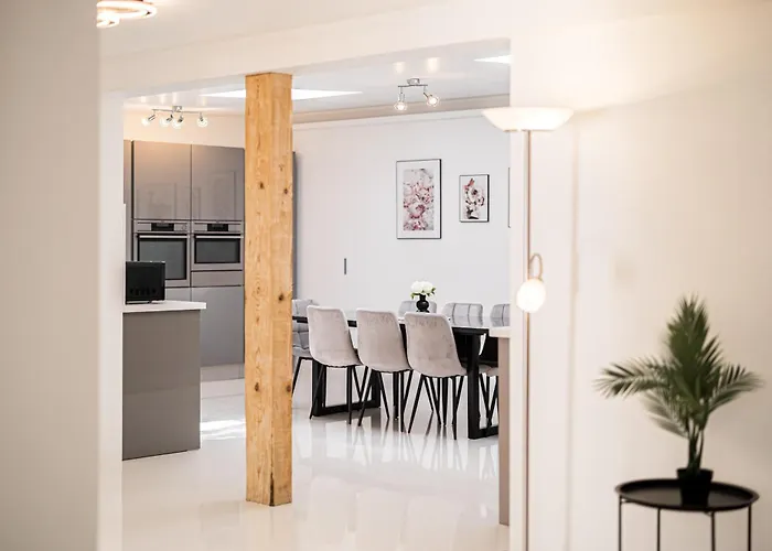 P3 Premium-lounge, 5 Zimmer, 140 Qm, Parkplatz * Halle (Saale)