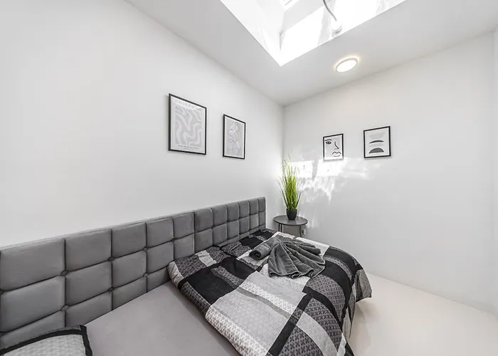 P3 Premium-lounge, 5 Zimmer, 140 Qm, Parkplatz Halle (Saale)