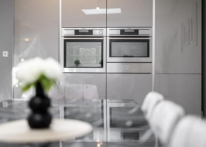 P3 Premium-lounge, 5 Zimmer, 140 Qm, Parkplatz *