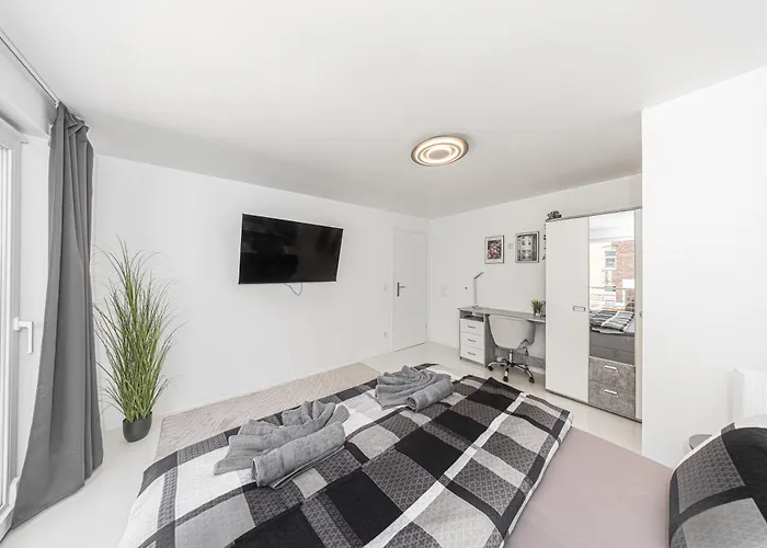 P3 Premium-lounge, 5 Zimmer, 140 Qm, Parkplatz * Halle (Saale)