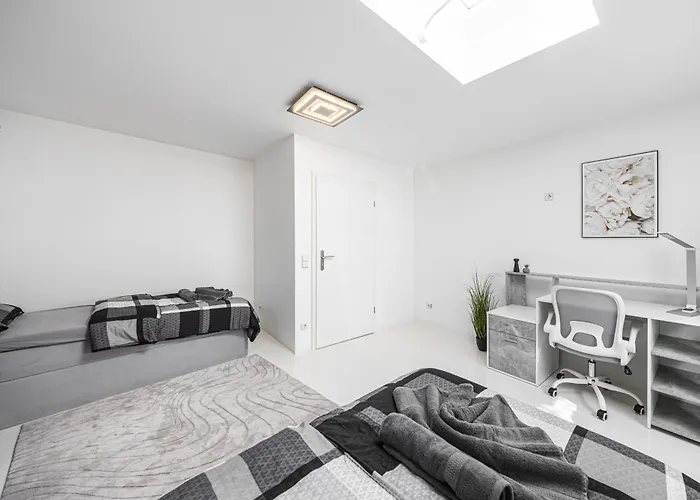 Apartment P3 Premium-lounge, 5 Zimmer, 140 Qm, Parkplatz *